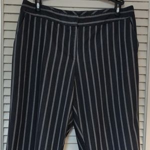 Apostrophe Capri pants size 14